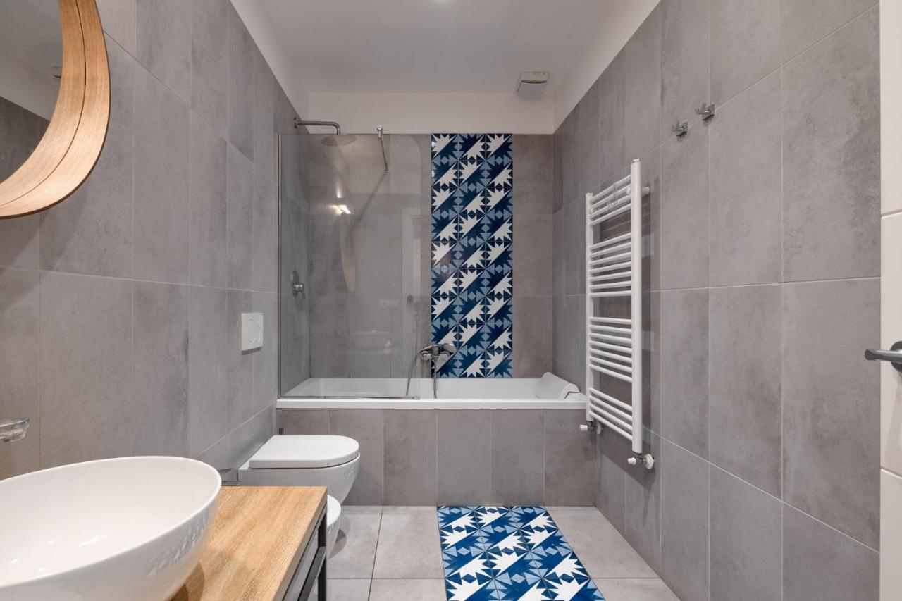 רומא Fontana Di Trevi!! Comfy&Elegant 3Bedroom 2Bath מראה חיצוני תמונה